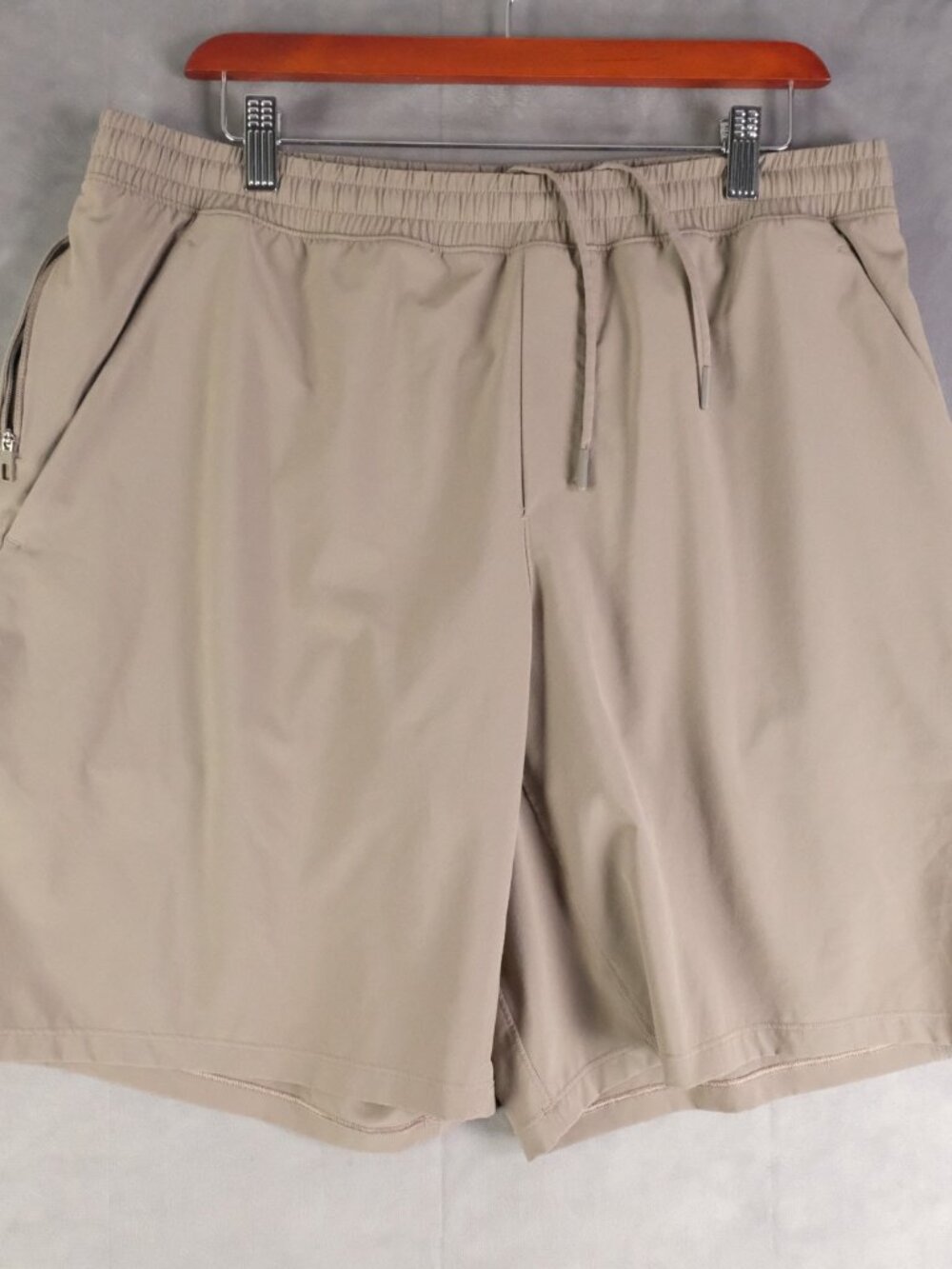 Lululemon Pace Breaker Shorts Mens Extra Large Gray Rover Lined Swift 9"